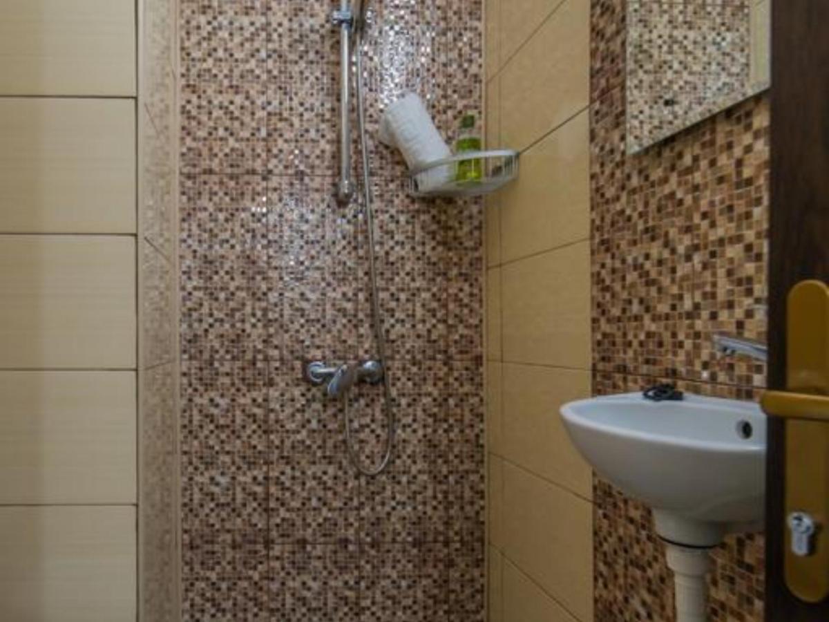 Apartment Carol Private Yard With Barbeque And Parking سِنايا المظهر الخارجي الصورة